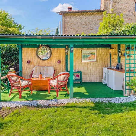 Romantic Tuscan Barn With Pool Views Private Terrace Sleeps 2 To 6, Lamole Греве-ин-Кьянти